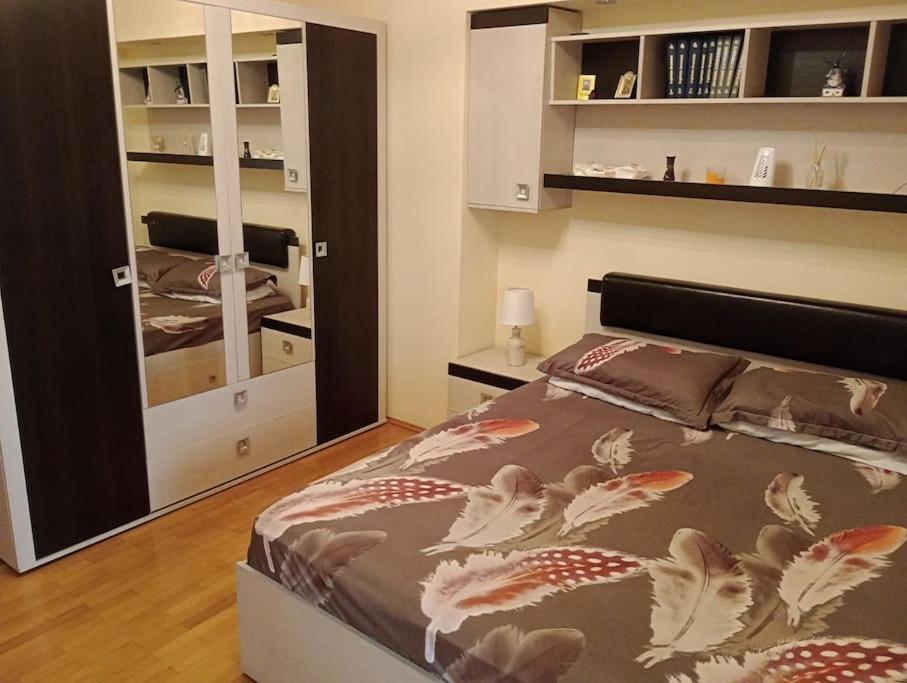 Apartament Ultracentral Kfc Craiova Exterior foto